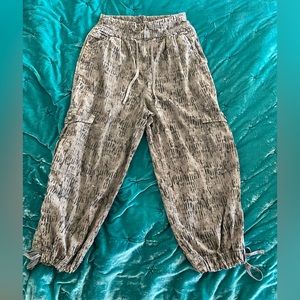 Free People, Grey with notes of black and brown, women’s Cargo pants, size 6